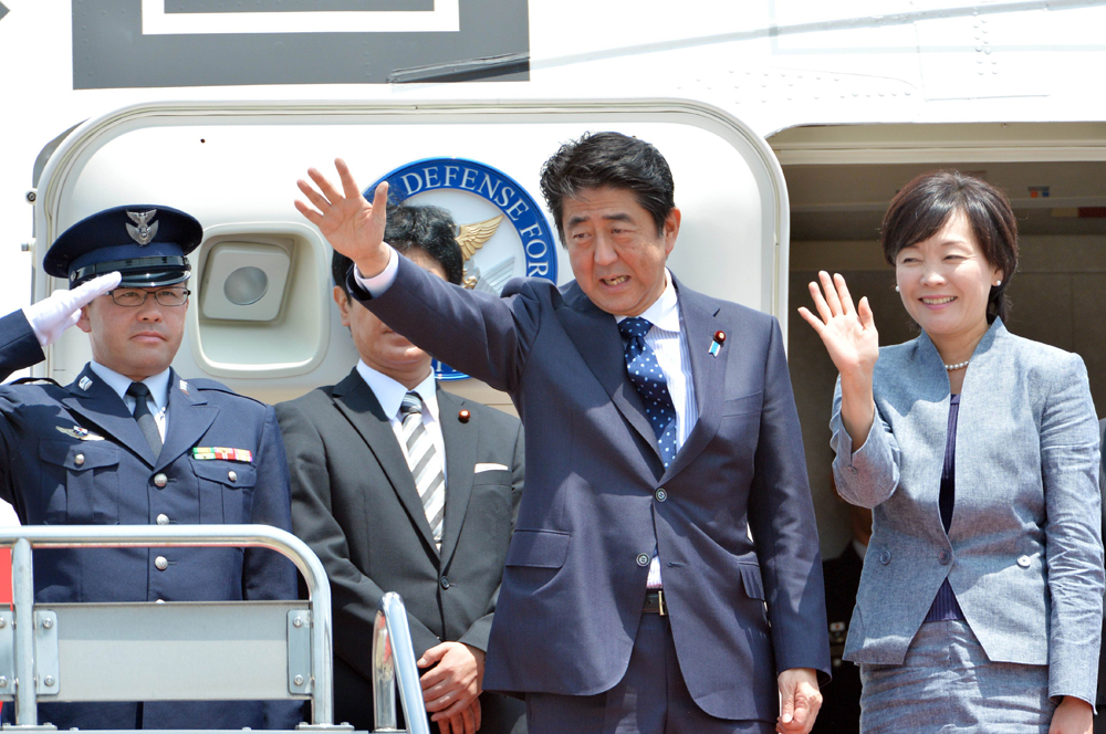 日本首相安倍晉三和夫人25日飛往墨西哥,展開對拉美的訪問/法新社