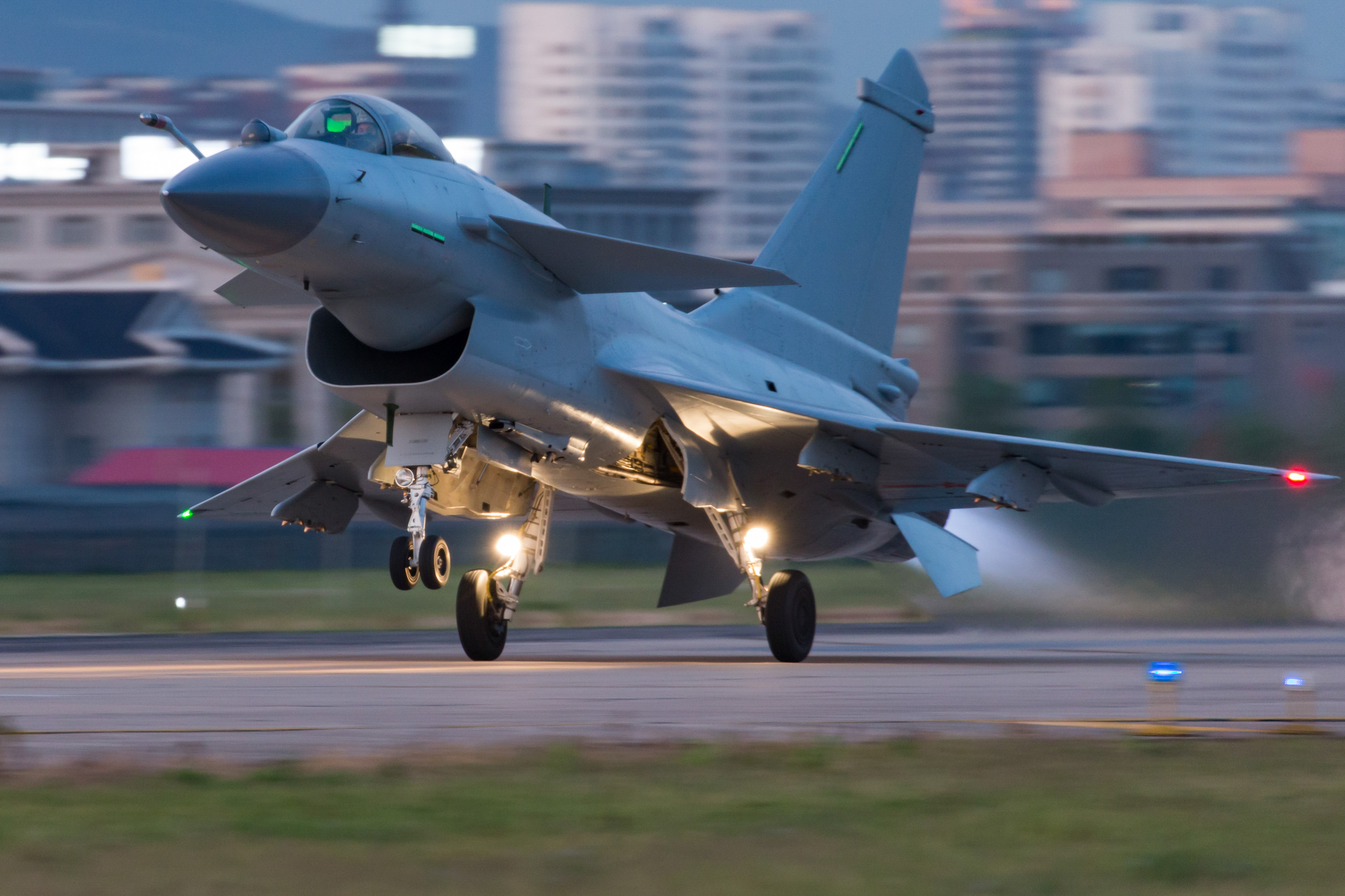 點擊查看大圖 點擊查看大圖