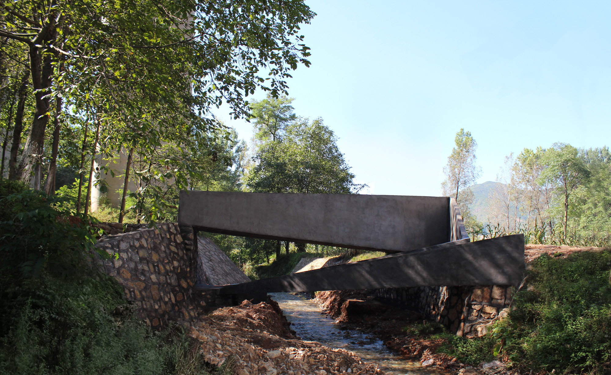 點擊查看大圖 點擊查看大圖