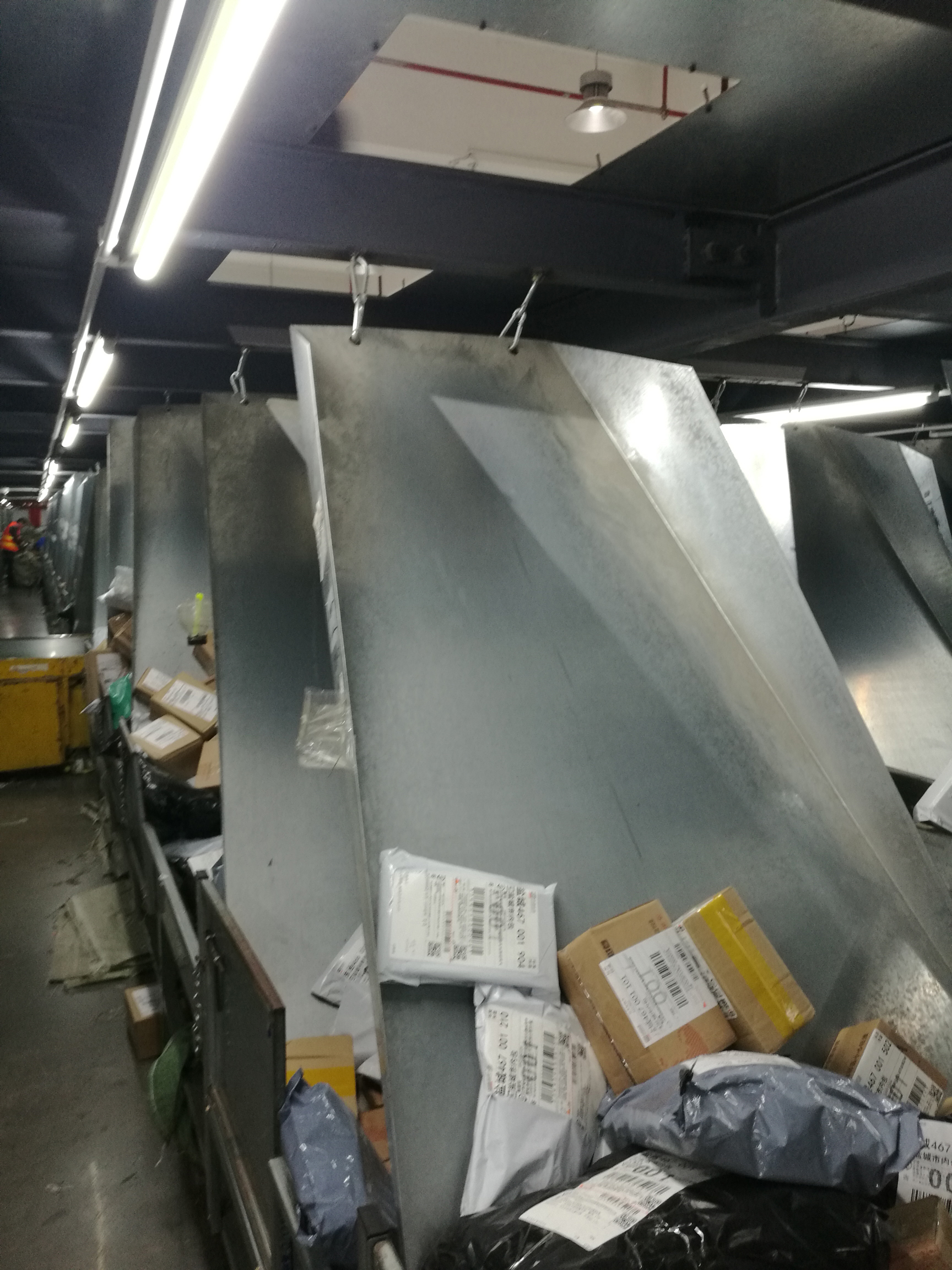 點擊查看大圖 點擊查看大圖