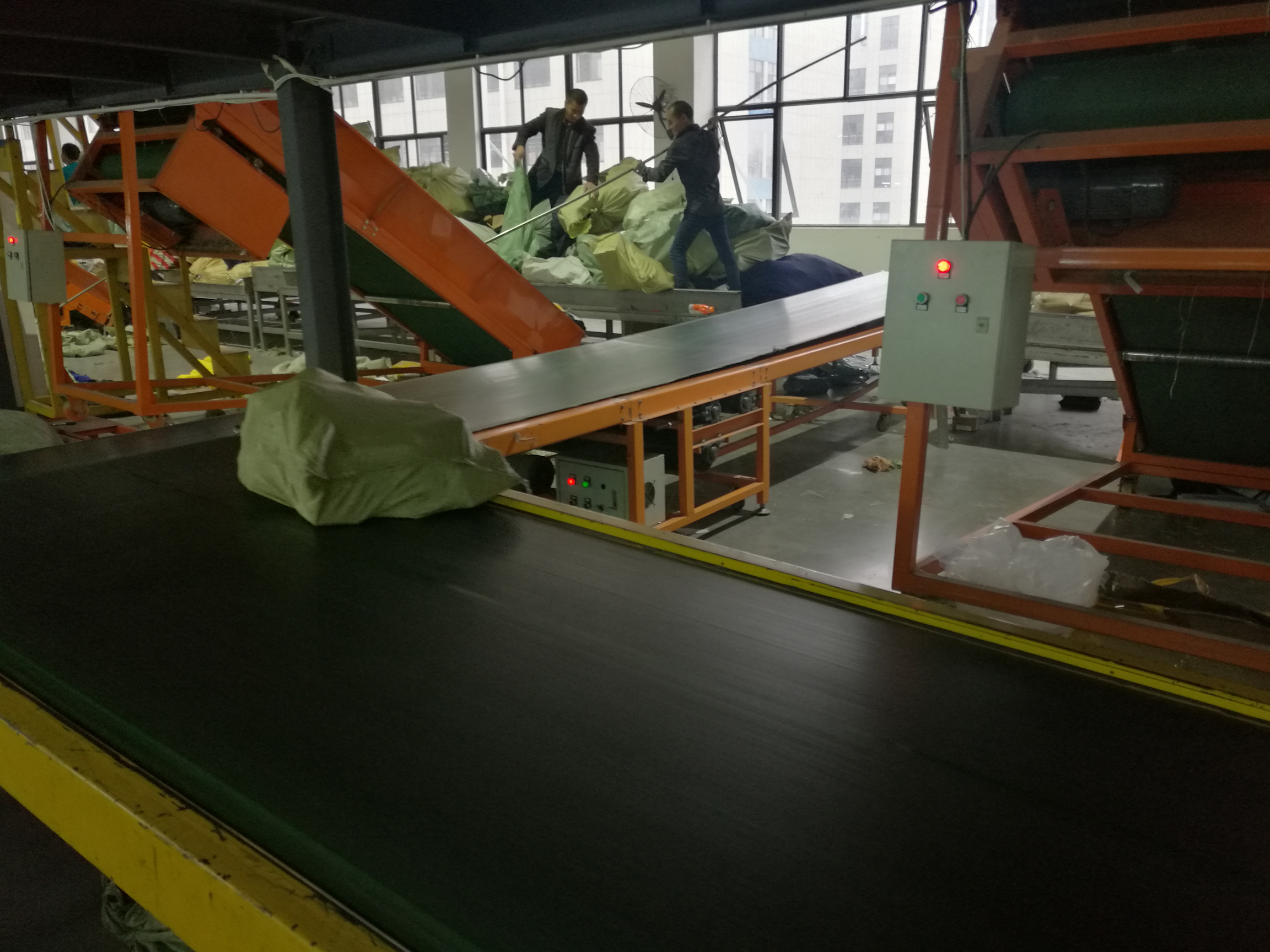 點擊查看大圖 點擊查看大圖