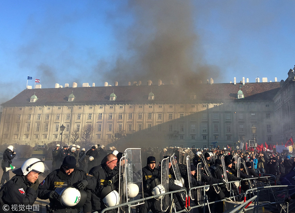 點擊查看大圖 點擊查看大圖