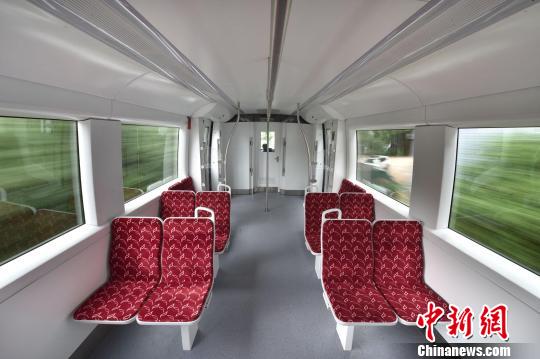 點擊查看大圖 點擊查看大圖