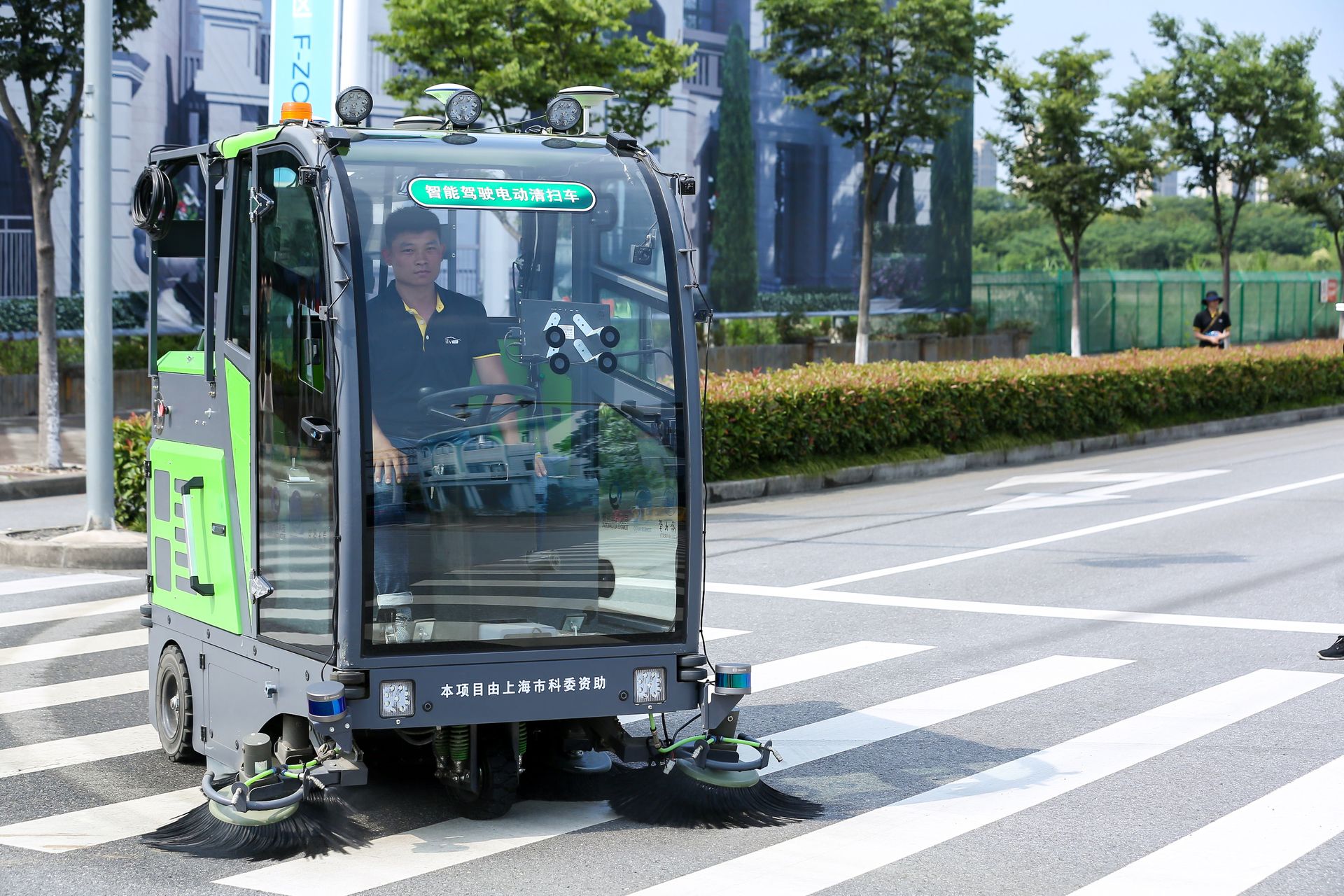 點擊查看大圖 點擊查看大圖