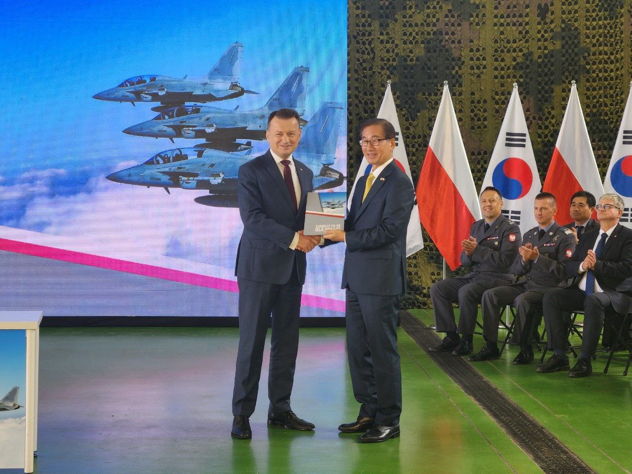 點擊查看大圖 點擊查看大圖